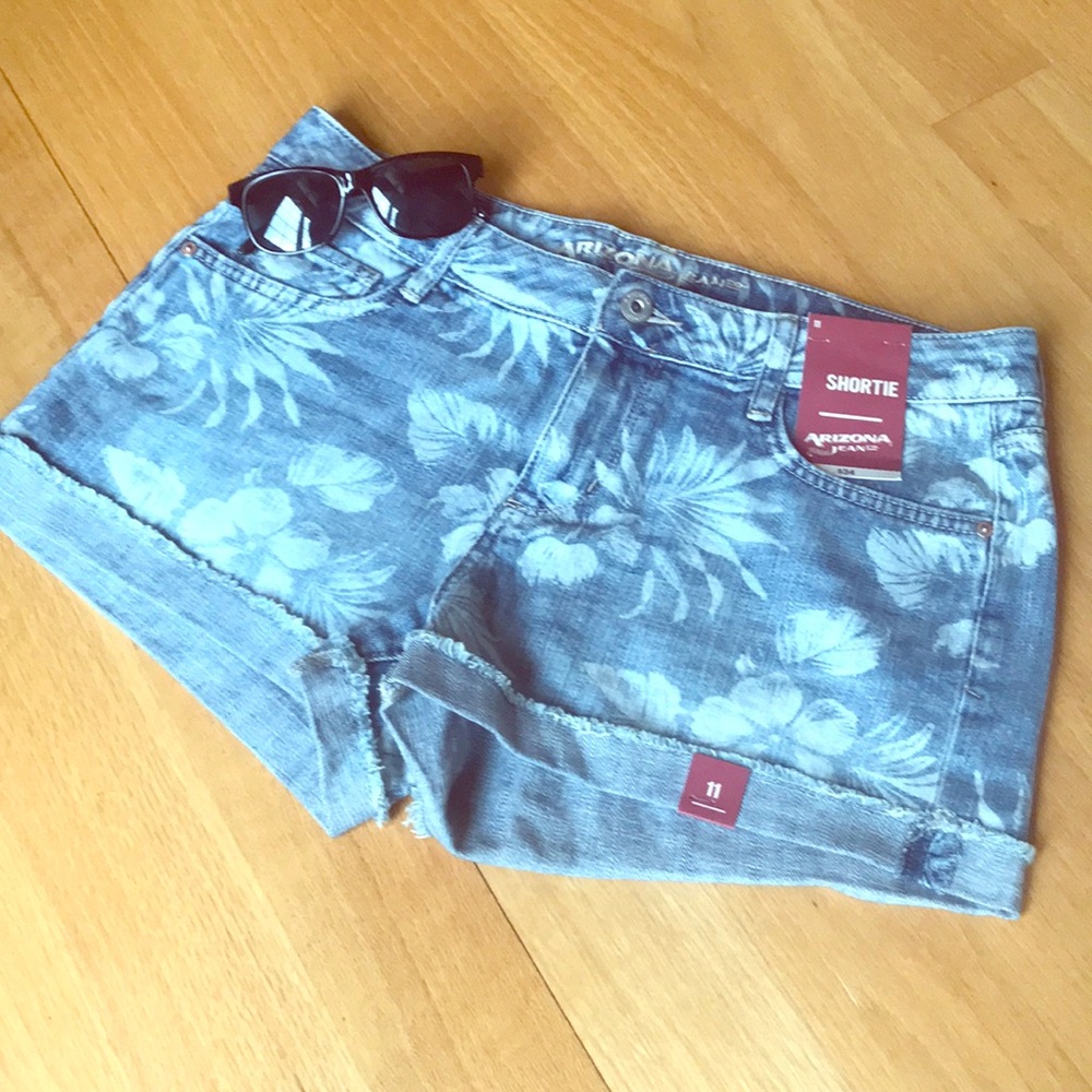 NWT Arizona Shorts